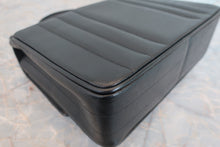 Load image into Gallery viewer, CHANEL Mademoiselle hand bag Caviar skin Black/Gold hadware Hand bag 700090051