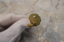 將圖片載入圖庫檢視器 CHANEL/シャネル ココマークラウンドイヤリング 金メッキ ゴールド イヤリング 500060009