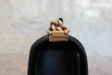 將圖片載入圖庫檢視器 CHANEL/シャネル ボーイシャネルチェーンショルダーバッグ ラムスキン ブラック/ゴールド金具 800080055