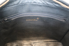 將圖片載入圖庫檢視器 CHANEL/シャネル マトラッセフリンジチェーンショルダーバッグ ラムスキン ブラック/ゴールド金具 ショルダーバッグ 700110156