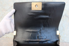 將圖片載入圖庫檢視器 CHANEL/シャネル ボーイシャネルチェーンショルダーバッグ ラムスキン ブラック/ゴールド金具 800080055