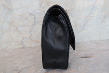 Load image into Gallery viewer, CHANEL Matelasse double flap chain shoulder bag Lambskin Black/Gold hadware Shoulder bag 700090047