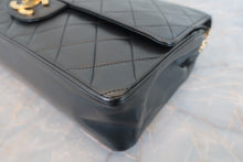 Load image into Gallery viewer, CHANEL Matelasse double flap chain shoulder bag Lambskin Black/Gold hadware Shoulder bag 700090047