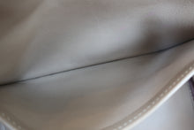 Load image into Gallery viewer, HERMES BIRKIN 25 Swift leather Tabac camel □L Engraving Hand bag 700080009