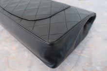 Load image into Gallery viewer, CHANEL Matelasse double flap chain shoulder bag Lambskin Black/Gold hadware Shoulder bag 700090047