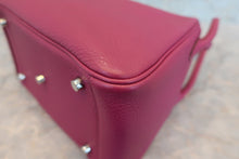 Load image into Gallery viewer, HERMES LINDY 26 Clemence leather Tosca □O Engraving Shoulder bag 800090111