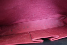 Load image into Gallery viewer, CHANEL Matelasse double flap chain shoulder bag Lambskin Black/Gold hadware Shoulder bag 700090047