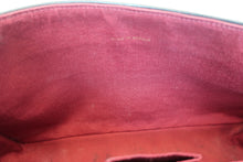 Load image into Gallery viewer, CHANEL Matelasse double flap chain shoulder bag Lambskin Black/Gold hadware Shoulder bag 700090047