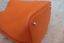 画像をギャラリービューアに読み込む, HERMES/エルメス ピコタンMM トリヨンクレマンス オレンジ □I刻印 ハンドバッグ 700110147