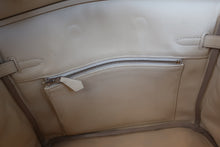 Load image into Gallery viewer, HERMES BIRKIN 25 Swift leather Beige □N Engraving Hand bag 700020076
