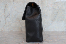 Load image into Gallery viewer, CHANEL Medium Matelasse single flap chain shoulder bag Lambskin Black/Gold hadware Shoulder bag 700050093