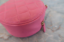 Load image into Gallery viewer, CHANEL Matelasse round chain shoulder bag Lambskin Pink/Gold hadware Shoulder bag 600100051