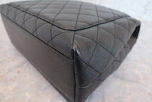 Load image into Gallery viewer, CHANEL Matelasse trapezoid hand bag Caviar skin Black/Silver hadware Hand bag 700090071
