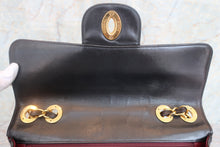 Load image into Gallery viewer, CHANEL Medium Matelasse single flap chain shoulder bag Lambskin Black/Gold hadware Shoulder bag 700050093