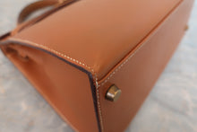 画像をギャラリービューアに読み込む, HERMES/エルメス ケリー28 クシュベル ゴールド 〇U刻印 ショルダーバッグ 800030101