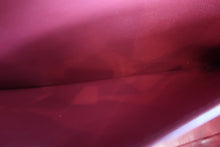 Load image into Gallery viewer, CHANEL Medium Matelasse single flap chain shoulder bag Lambskin Black/Gold hadware Shoulder bag 700050093