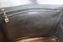 Load image into Gallery viewer, CHANEL Matelasse trapezoid hand bag Caviar skin Black/Silver hadware Hand bag 700090071
