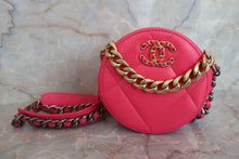 Load image into Gallery viewer, CHANEL CHANEL19 Round chain shoulder bag Lambskin Pink/Gold hadware/Silver hadware Shoulder bag 700050190