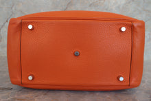 Load image into Gallery viewer, HERMES LINDY 30 Clemence leather Orange □M Engraving Shoulder bag 700030155