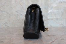 将图片加载到图库查看器,CHANEL/香奈儿 CF 链条包 羊皮 Black/Gold hadware(黑色/金色金属) 肩背包 800070173