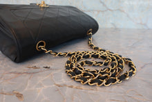 将图片加载到图库查看器,CHANEL/香奈儿 CF 链条包 羊皮 Black/Gold hadware(黑色/金色金属) 肩背包 800070173