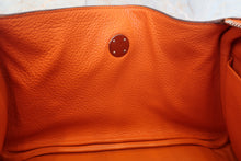 Load image into Gallery viewer, HERMES LINDY 30 Clemence leather Orange □M Engraving Shoulder bag 700030155