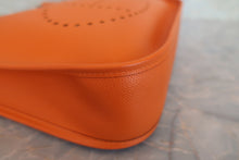 画像をギャラリービューアに読み込む, HERMES/エルメス エブリン1PM ヴォーエプソン オレンジ □I刻印 ショルダーバッグ 700120223