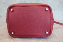 将图片加载到图库查看器,HERMES PICOTIN LOCK PM Clemence leather Ruby □R刻印 Hand bag 800090148