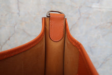 画像をギャラリービューアに読み込む, HERMES/エルメス エブリン1PM ヴォーエプソン オレンジ □I刻印 ショルダーバッグ 700120223