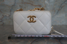 Load image into Gallery viewer, CHANEL Cambom Mini chain wallet Lambskin White/Gold hadware Shoulder bag 700050166