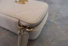 Load image into Gallery viewer, CHANEL Cambom Mini chain wallet Lambskin White/Gold hadware Shoulder bag 700050166