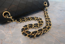 画像をギャラリービューアに読み込む, CHANEL/シャネル マトラッセチェーンショルダーバッグ ラムスキン ブラック/ゴールド金具 ショルダーバッグ 800020077