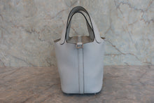 将图片加载到图库查看器,HERMES PICOTIN LOCK PM Clemence leather Blue pale U刻印 Hand bag 800030104
