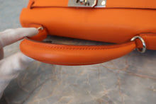 將圖片載入圖庫檢視器 HERMES/エルメス ケリー32 ヴォーガリバー オレンジ □E刻印 ショルダーバッグ 700110154