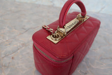 画像をギャラリービューアに読み込む, CHANEL/シャネル ミニマトラッセチェーンショルダーバッグ ラムスキン レッド/ゴールド金具 ショルダーバッグ 700120242