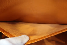 Load image into Gallery viewer, HERMES/BOLIDE 1923 Togo leather Orange Hand bag 700090061