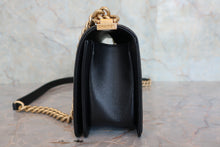 画像をギャラリービューアに読み込む, CHANEL/シャネル ボーイシャネルチェーンショルダーバッグ キャビアスキン ブラック/ゴールド金具 ショルダーバッグ 800080086