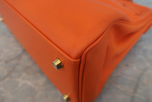 画像をギャラリービューアに読み込む, HERMES/エルメス ケリー32 ヴォーガリバー オレンジ □D刻印 ショルダーバッグ 800020105