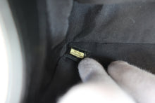 画像をギャラリービューアに読み込む, CHANEL/シャネル ボーイシャネルチェーンショルダーバッグ キャビアスキン ブラック/ゴールド金具 ショルダーバッグ 800080086