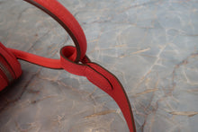 Load image into Gallery viewer, HERMES LINDY 30 Clemence leather Rose jaipur R Engraving Shoulder bag 700110162