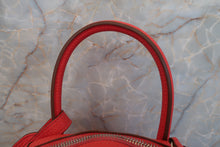 Load image into Gallery viewer, HERMES LINDY 30 Clemence leather Rose jaipur R Engraving Shoulder bag 700110162