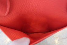 Load image into Gallery viewer, HERMES LINDY 30 Clemence leather Rose jaipur R Engraving Shoulder bag 700110162