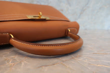 Load image into Gallery viewer, HERMES KELLY 28 Graine Couchevel leather Gold 〇X Engraving Shoulder bag 700070231
