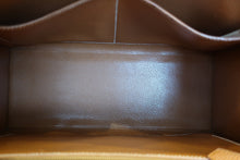 Load image into Gallery viewer, HERMES KELLY 28 Graine Couchevel leather Gold 〇X Engraving Shoulder bag 700070231