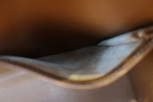 Load image into Gallery viewer, HERMES KELLY 28 Graine Couchevel leather Gold 〇X Engraving Shoulder bag 700070231