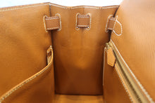 Load image into Gallery viewer, HERMES KELLY 28 Graine Couchevel leather Gold 〇X Engraving Shoulder bag 700070231