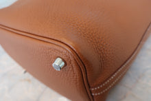 将图片加载到图库查看器,HERMES PICOTIN LOCK ECLAT PM Clemence leather/Swift leather Gold/Nata Y刻印 Hand bag 800030189