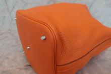 Load image into Gallery viewer, HERMES PICOTIN LOCK GM Clemence leather Orange □P Engraving Hand bag 700100098