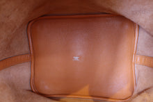 Load image into Gallery viewer, HERMES PICOTIN LOCK GM Clemence leather Orange □P Engraving Hand bag 700100098