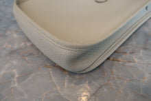将图片加载到图库查看器,HERMES EVELYNE TPM Clemence leather Beton A刻印 Shoulder bag 800050019